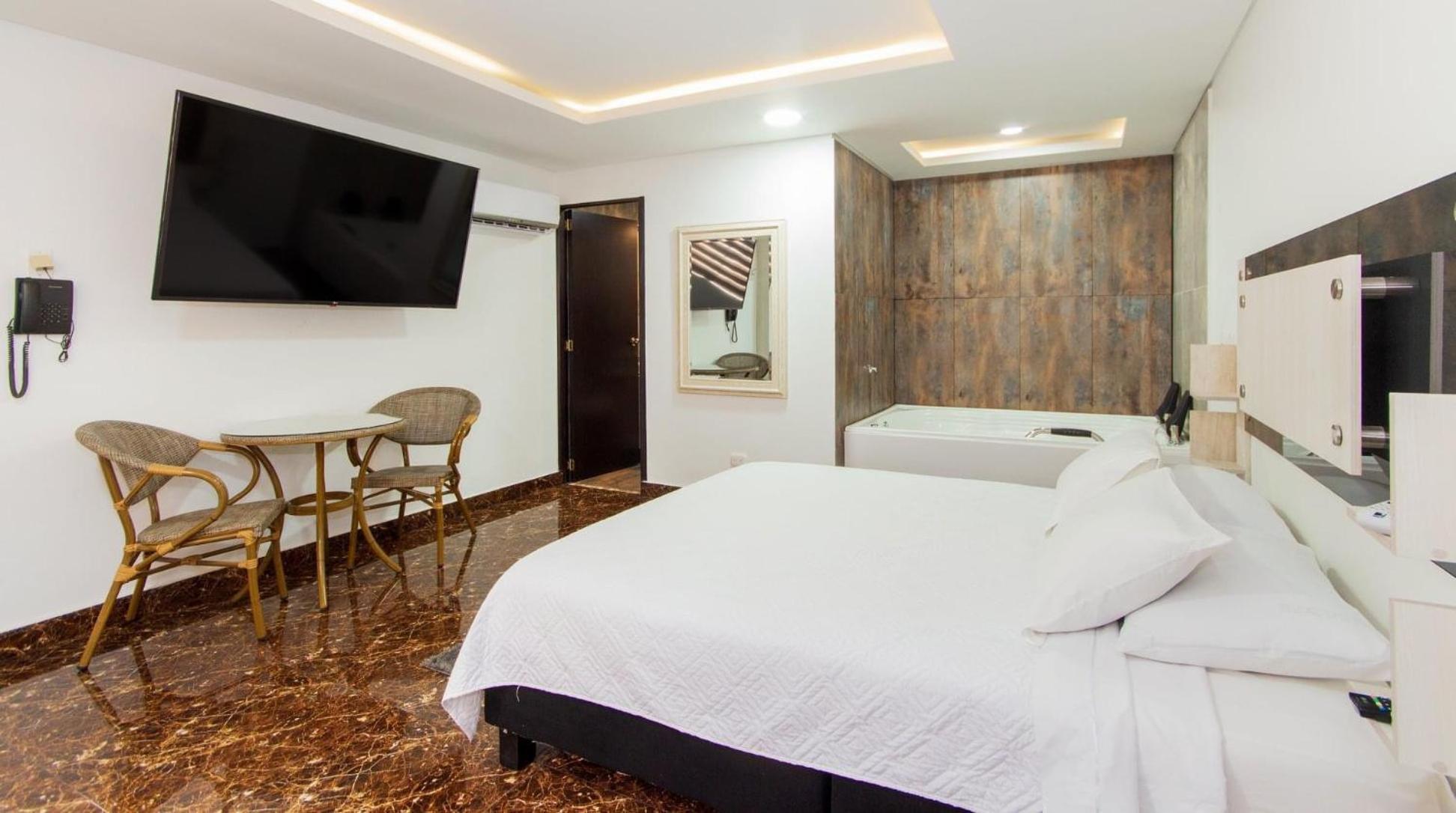 Hotel Deluxe Oasis De La Colina Girardot Bagian luar foto