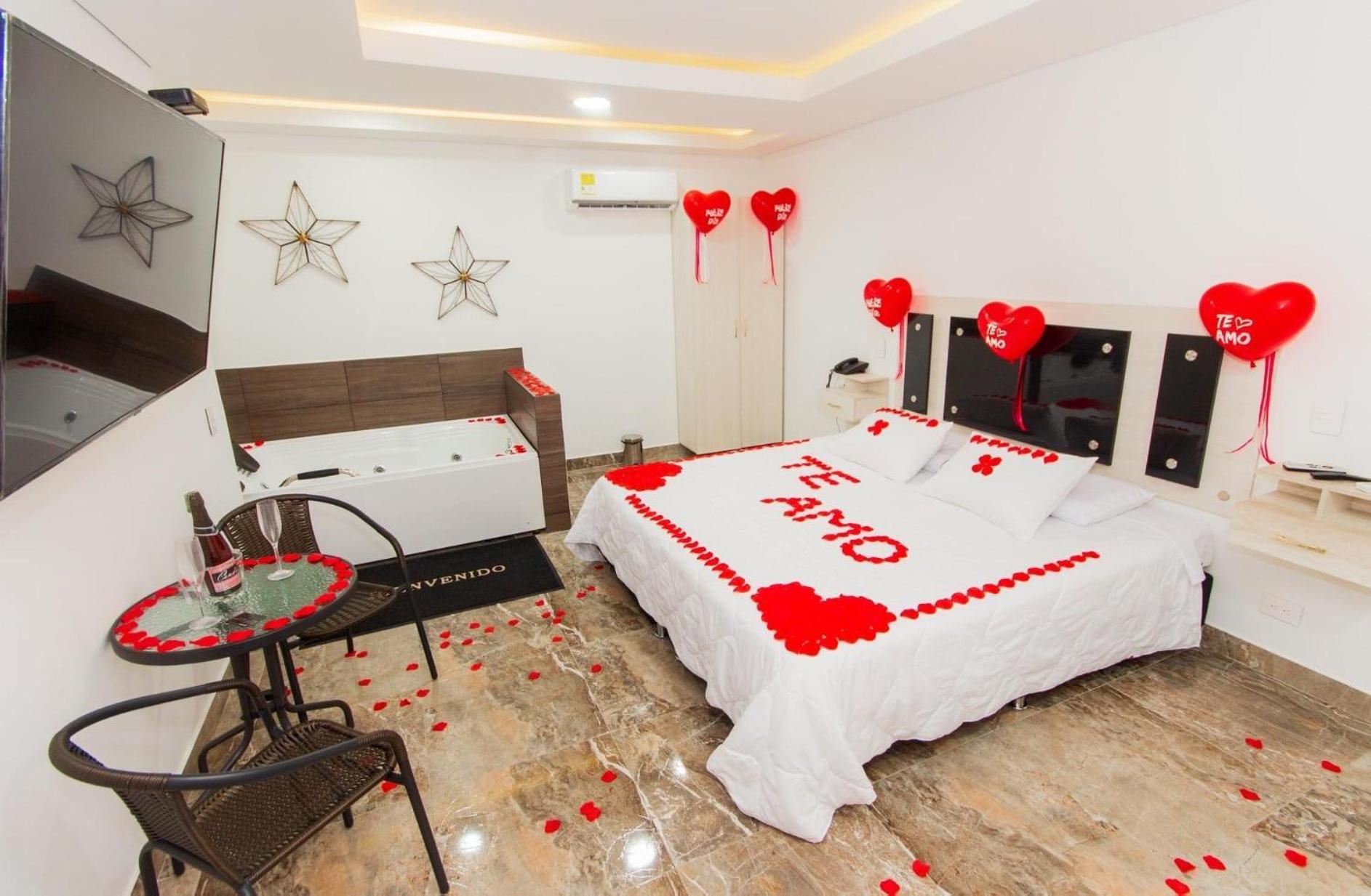 Hotel Deluxe Oasis De La Colina Girardot Bagian luar foto
