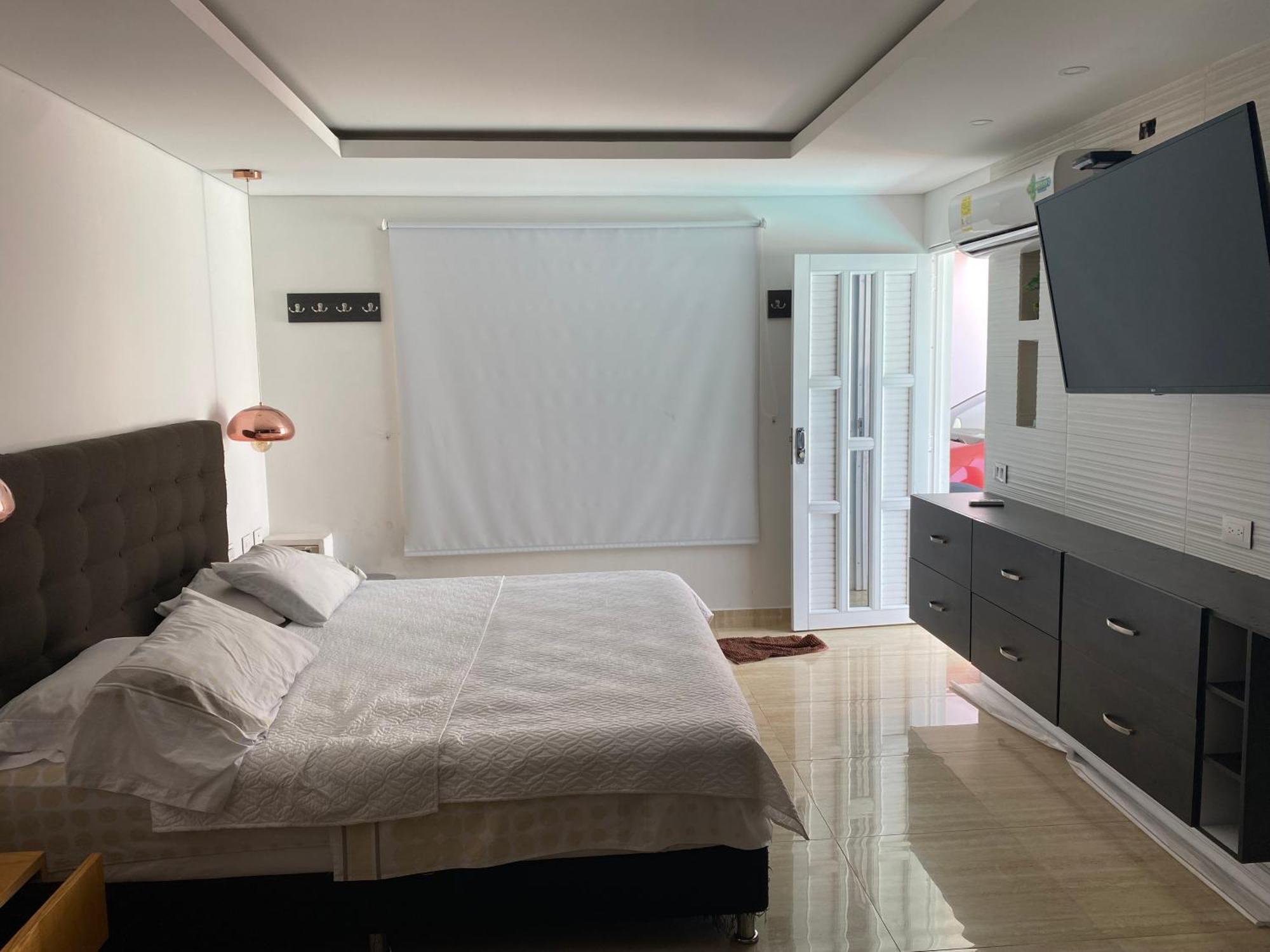 Hotel Deluxe Oasis De La Colina Girardot Bagian luar foto