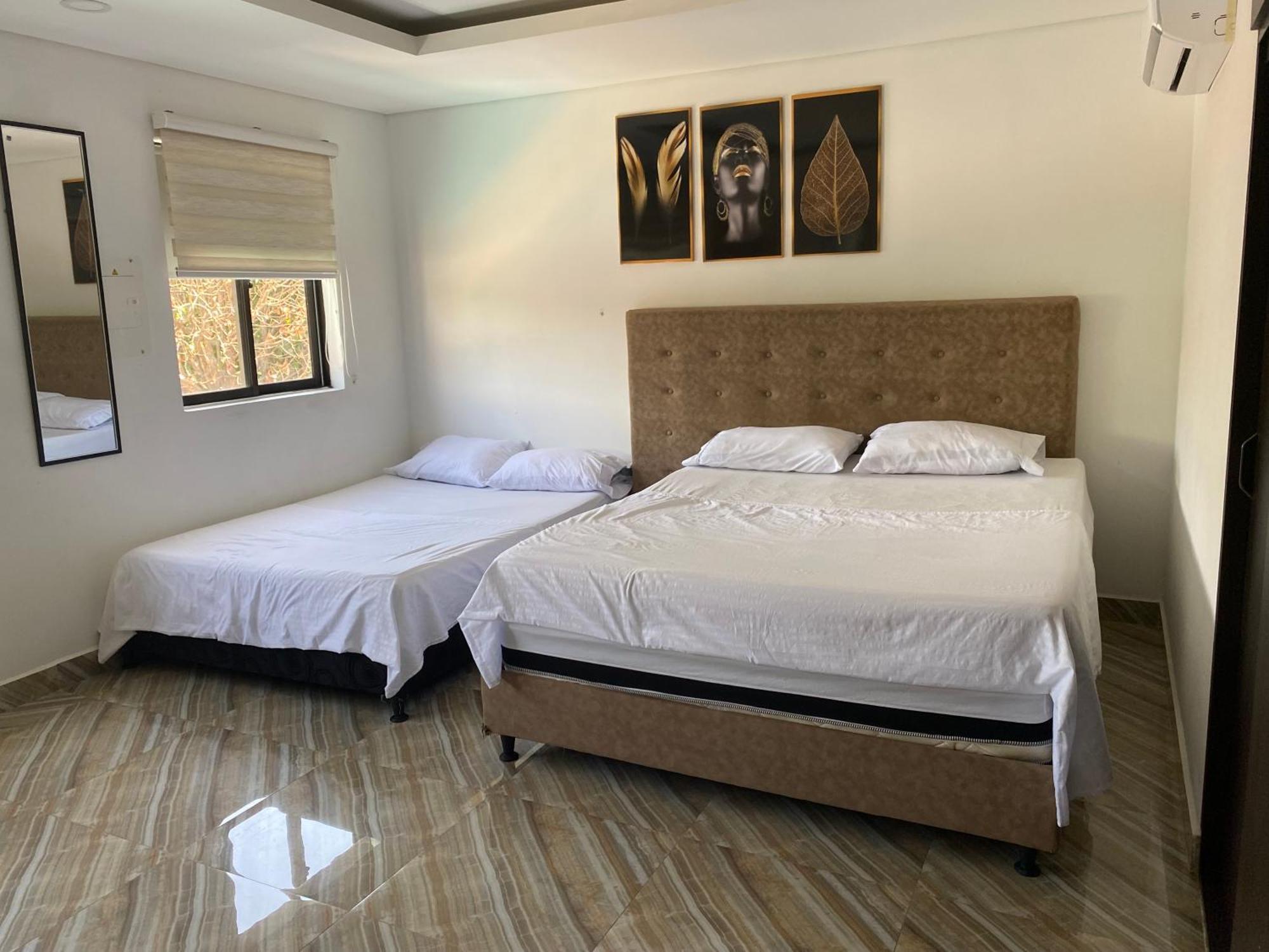 Hotel Deluxe Oasis De La Colina Girardot Bagian luar foto